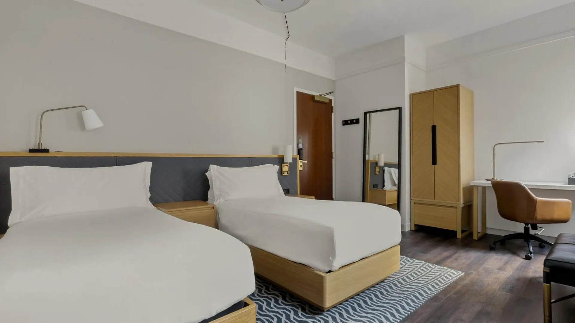 ****  Club Quarters Hotel Times Square, New York USA